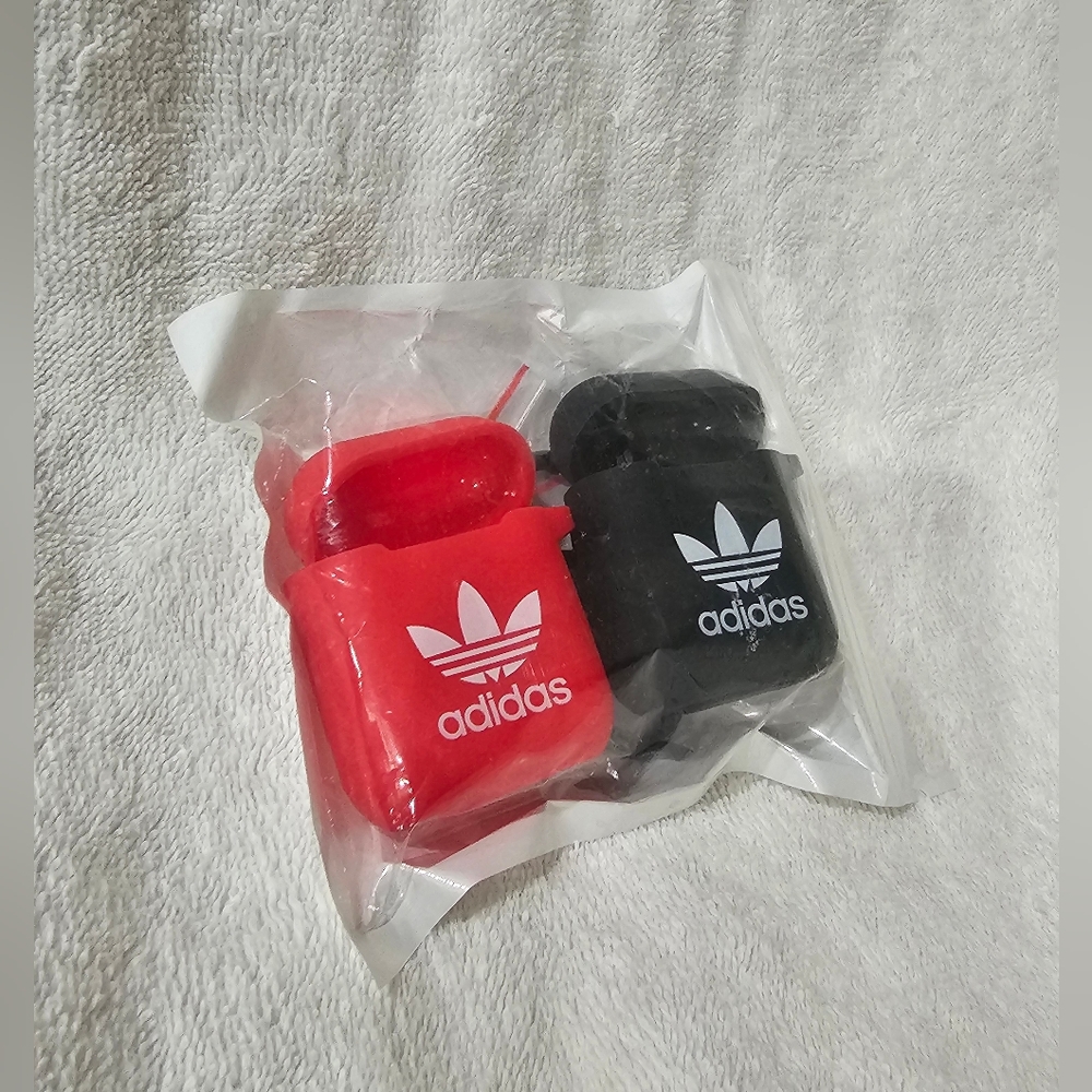 Adidas airpod cases Silicone - Picture 4 of 5